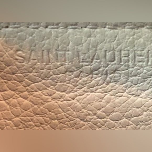 Saint Laurent Beige and Black wallet with gunmetal wristlet chain. - Picture 11 of 12